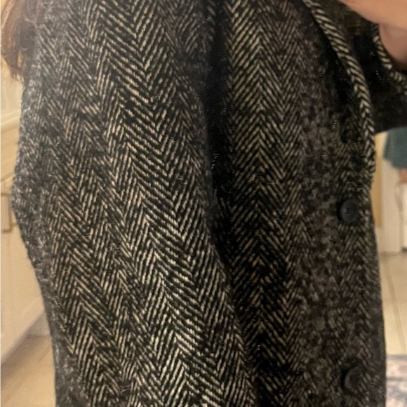 Abercrombie and Fitch Herringbone Trench Coat - Picture 4 of 7